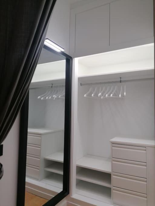 Апартаменты Studio Paris Эстепона Экстерьер фото
